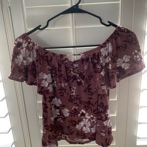 American Eagle off the shoulder floral shirt